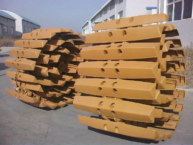 JUAL TRACK SHOE SWAMP D31P-18